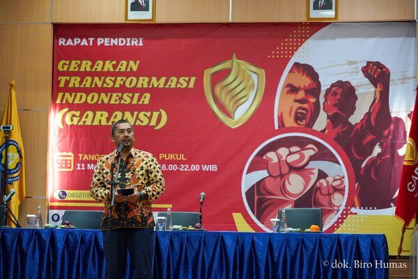 ketua dewan pendiri Rudi Sembiring Meliala Memberikan Sambutan Acara Rapat Pendirian GARANSI