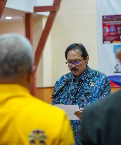 PENGUKUHAN PENGURUS DPP GARANSI OLEH REKTOR UKI